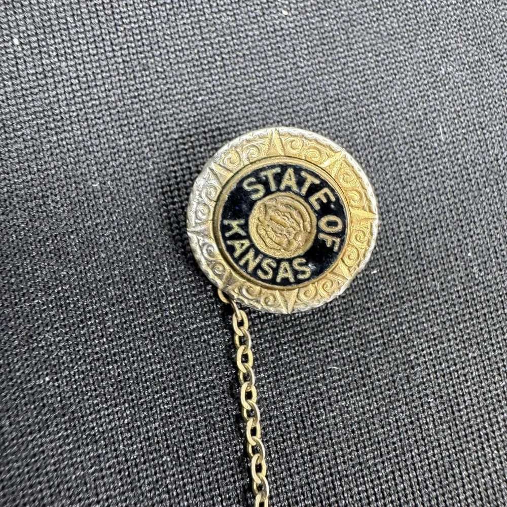 State‎ Of Kansas 40 Year Service Recognition Pin - Broken